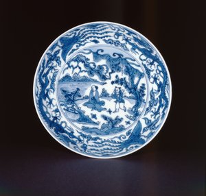 Piatto blu e bianco dipinto con un saggio e un assistente, marchio e periodo Wanli, 1573-90 (porcellana)
