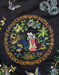 Cappotto informale ricamato blu mezzanotte delle donne Han, waitao, terzo quarto del XIX secolo da Chinese School