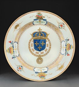 Grande piatto araldico con le armi del Re di Francia, c.1730