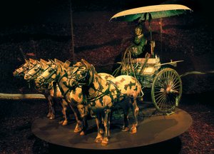Quadriga, Dinastia Qin, 221-206 a.C. (scultura in bronzo) da Chinese School