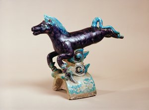 Tegola di colmo con disegno di cavallo volante, Ming