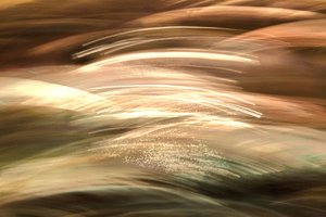 Luce dorata che fluisce da Christina Sillen