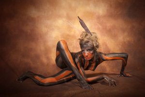 Donna dipinta in stile fantasy da Christine von Diepenbroek