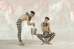 Figure surreali di Arlecchino