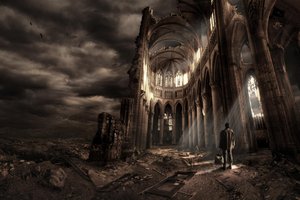 Un uomo nella cattedrale in rovina da Christophe Kiciak