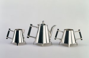 Set da tè pomeridiano, realizzato da James Dixon & Sons, Sheffield, progettato c.1881 da Christopher Dresser