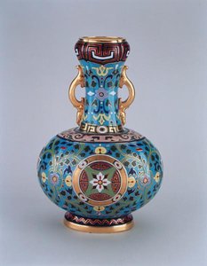 Vaso fittizio decorato in imitazione del cloisonné, Minton & Co (c.1870) da Christopher Dresser