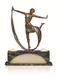 Figura Art Deco con Base Illuminata, 