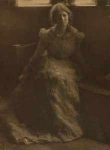 Julia Hall McCune