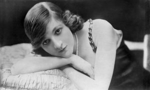 Doris Keane, attrice americana da Claude Harris