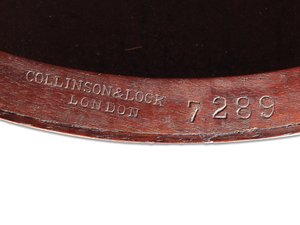 Tavolino vittoriano intarsiato, dettaglio, c.1880