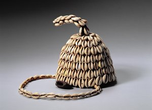 Cappello (conchiglie e ossa) da Congolese