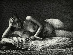 Nudo femminile in penombra