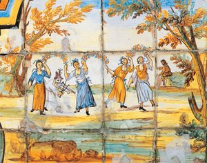 Dettaglio della decorazione in maiolica del Chiostro delle Clarisse