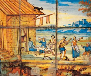 Dettaglio della decorazione in maiolica del Chiostro delle Clarisse da Domenico Antonio Vaccaro