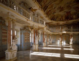 Veduta della sala della biblioteca del monastero di Schussenried realizzata dall
