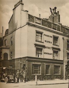 Il corridore, un quadro del vecchio Mayfair, c1935 da Donald McLeish