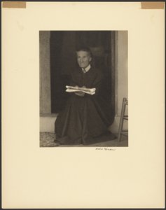 Sorella Sarah, insediamento Shaker, Mt. Lebanon, New York da Doris Ulmann