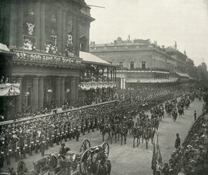 La processione reale: Aides-De-Camp che passano il United Service Club, c1897 da E. and S. Woodbury
