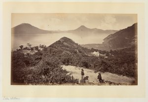 Lago Amatitlán, Guatemala da Eadweard Muybridge