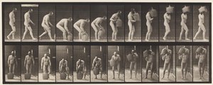 Tavola 218. Piegamento e sollevamento di un demijohn pieno sulla spalla da Eadweard Muybridge