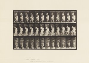 Camminare, portando un bambino da Eadweard Muybridge
