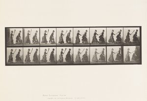 Due modelli, 16 che inseguono 4 con una scopa da Eadweard Muybridge