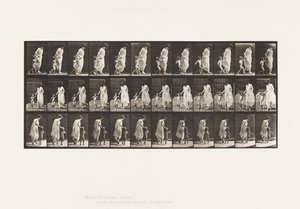 Tavola 72. Correre, tenendo per mano un bambino (70) da Eadweard Muybridge
