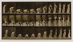 Donna che solleva e trasporta un bambino, dal libro Locomozione animale da Eadweard Muybridge
