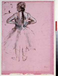 Ballerina di spalle, mani sui fianchi