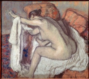 Donna che si asciuga il braccio
