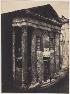 Facciata, Tempio di Augusto e Livia, Vienne