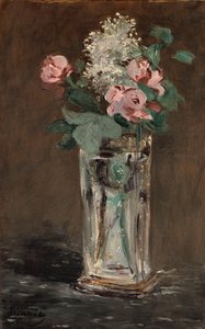 Fiori in un vaso di cristallo