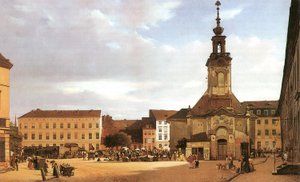 Russo: "Spittelmarkt di Berlino".
Tedesco: Spittelmarkt