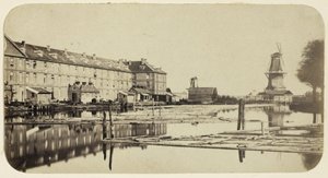 Vista della caserma Oranje-Nassau ad Amsterdam vista dalla fabbrica di garancina da Eduard Isaac Asser