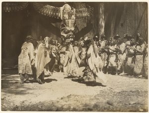 [Naida danza la Danza della vita e della morte] da Edward S. Curtis