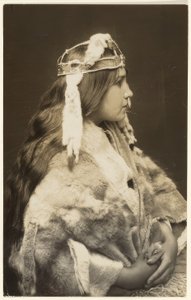 Naida, la principessa orgogliosa da Edward S. Curtis