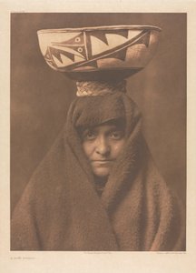 Portfolio XVII, lastra 614: una donna Zuñi da Edward S. Curtis