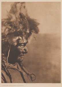 Un copricapo di medicina Piedi Neri da Edward Sheriff Curtis