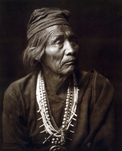 Nesjaja Hatali, indiano, Navajo, c. 1904, foto Edward S. Curtis