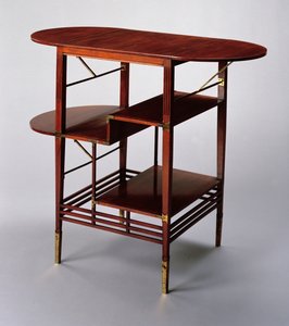 Tavolino, c.1872 (noce e ottone)