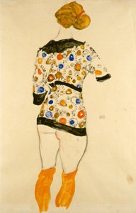 Donna in piedi con camicetta a motivi da Egon Schiele