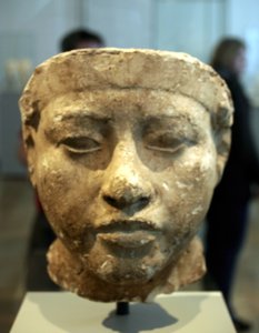 Busto di Nefertiti (c1370- c1330 a.C.) Grande Sposa Reale del faraone egiziano Akhenaton
