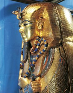 Civiltà egizia, sarcofago di Tutankhamon, decorato in oro e pietre semipreziose da Egyptian 18th Dynasty