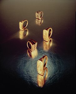 Cinque anelli, dalla tomba di Tutankhamon
