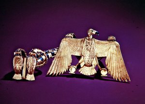 Collana con pendente a forma di avvoltoio, dalla tomba di Tutankhamon, Nuovo Regno