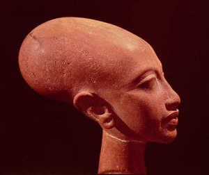 Busto ritratto di una figlia del re Akhenaton (1353-1337 a.C.) c.1375 a.C.