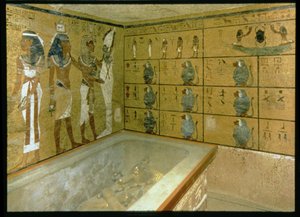 La camera funeraria nella Tomba di Tutankhamon, Nuovo Regno da Egyptian 18th Dynasty