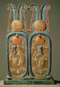 Scatola di unguenti a forma di doppio cartiglio reale, dalla tomba di Tutankhamon (c.1370-52 a.C.) Nuovo Regno (legno placcato in oro intarsiato con pasta di vetro)