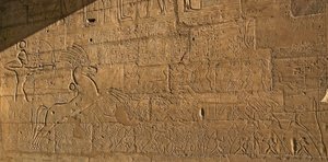 Antichità egiziane: vista dei rilievi che celebrano le imprese di Ramses II durante la battaglia di Qadesh nel 1274 a.C., Tempio funerario dedicato al faraone Ramses II da Egyptian 19th Dynasty